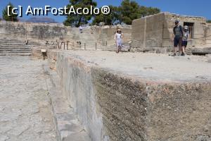 [P07] Creta, Palatul Minoic Phaistos, în centru Scările Monumentale ce coboară la Curtea de Vest, în dreapta Scările tot Monumentale ce duc la Propylon, în stânga puțin din Curtea de Vest.... » foto by mprofeanu
 - 
<span class="allrVoted glyphicon glyphicon-heart hidden" id="av1277986"></span>
<a class="m-l-10 hidden" id="sv1277986" onclick="voting_Foto_DelVot(,1277986,23643)" role="button">șterge vot <span class="glyphicon glyphicon-remove"></span></a>
<a id="v91277986" class=" c-red"  onclick="voting_Foto_SetVot(1277986)" role="button"><span class="glyphicon glyphicon-heart-empty"></span> <b>LIKE</b> = Votează poza</a> <img class="hidden"  id="f1277986W9" src="/imagini/loader.gif" border="0" /><span class="AjErrMes hidden" id="e1277986ErM"></span>