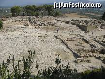 P02 [SEP-2011] Ruinele palatului minoic de la Phaistos se afla in sudul insulei, aproape de statiunea Matala.