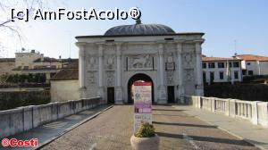 [P03] Porta San Tomaso, poarta nordică de intrare în orașul vechi Treviso » foto by Costi
 - 
<span class="allrVoted glyphicon glyphicon-heart hidden" id="av960951"></span>
<a class="m-l-10 hidden" id="sv960951" onclick="voting_Foto_DelVot(,960951,23664)" role="button">șterge vot <span class="glyphicon glyphicon-remove"></span></a>
<a id="v9960951" class=" c-red"  onclick="voting_Foto_SetVot(960951)" role="button"><span class="glyphicon glyphicon-heart-empty"></span> <b>LIKE</b> = Votează poza</a> <img class="hidden"  id="f960951W9" src="/imagini/loader.gif" border="0" /><span class="AjErrMes hidden" id="e960951ErM"></span>