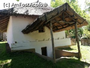 [P44] Casa cu beci și ascunzătoare » foto by crismis
 - 
<span class="allrVoted glyphicon glyphicon-heart hidden" id="av963099"></span>
<a class="m-l-10 hidden" id="sv963099" onclick="voting_Foto_DelVot(,963099,23670)" role="button">șterge vot <span class="glyphicon glyphicon-remove"></span></a>
<a id="v9963099" class=" c-red"  onclick="voting_Foto_SetVot(963099)" role="button"><span class="glyphicon glyphicon-heart-empty"></span> <b>LIKE</b> = Votează poza</a> <img class="hidden"  id="f963099W9" src="/imagini/loader.gif" border="0" /><span class="AjErrMes hidden" id="e963099ErM"></span>