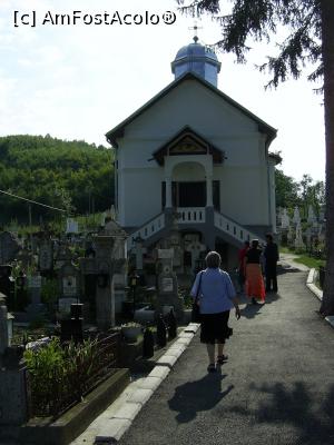 [P24] Mănăstirea Viforâta - Biserica din cimitir cu hramul Sf. Apostoli Petru și Pavel. » foto by iulianic
 - 
<span class="allrVoted glyphicon glyphicon-heart hidden" id="av1208276"></span>
<a class="m-l-10 hidden" id="sv1208276" onclick="voting_Foto_DelVot(,1208276,23684)" role="button">șterge vot <span class="glyphicon glyphicon-remove"></span></a>
<a id="v91208276" class=" c-red"  onclick="voting_Foto_SetVot(1208276)" role="button"><span class="glyphicon glyphicon-heart-empty"></span> <b>LIKE</b> = Votează poza</a> <img class="hidden"  id="f1208276W9" src="/imagini/loader.gif" border="0" /><span class="AjErrMes hidden" id="e1208276ErM"></span>