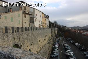 P83 <small>[DEC-2022]</small> San Marino, Contrada della Muro, noi am mers pe sus, se vede zidul, am continuat până la Porta del Paese - Porta San Francesco » foto by mprofeanu
 - 
<span class="allrVoted glyphicon glyphicon-heart hidden" id="av1345761"></span>
<a class="m-l-10 hidden" id="sv1345761" onclick="voting_Foto_DelVot(,1345761,0)" role="button">șterge vot <span class="glyphicon glyphicon-remove"></span></a>
<a id="v91345761" class=" c-red"  onclick="voting_Foto_SetVot(1345761)" role="button"><span class="glyphicon glyphicon-heart-empty"></span> <b>LIKE</b> = Votează poza</a> <img class="hidden"  id="f1345761W9" src="/imagini/loader.gif" border="0" /><span class="AjErrMes hidden" id="e1345761ErM"></span>