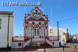 P10 [JUN-2018] Insula Terceira, Sao Sebastiao, Imperio do Divino Espirito Santo, se vede în vârf coroana și porumbelul