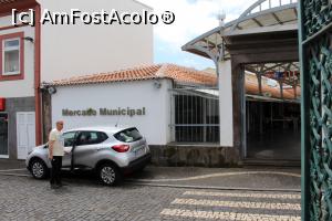 [P16] Insula Terceira, Praia da Vitoria, Mercado Municipal era deschisă, vizavi de Jardim Publico și mașina noastră » foto by mprofeanu
 - 
<span class="allrVoted glyphicon glyphicon-heart hidden" id="av983830"></span>
<a class="m-l-10 hidden" id="sv983830" onclick="voting_Foto_DelVot(,983830,23953)" role="button">șterge vot <span class="glyphicon glyphicon-remove"></span></a>
<a id="v9983830" class=" c-red"  onclick="voting_Foto_SetVot(983830)" role="button"><span class="glyphicon glyphicon-heart-empty"></span> <b>LIKE</b> = Votează poza</a> <img class="hidden"  id="f983830W9" src="/imagini/loader.gif" border="0" /><span class="AjErrMes hidden" id="e983830ErM"></span>