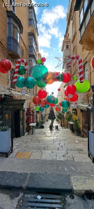 [P18] Ornamente de sărbători în La Valletta » foto by irinad
 - 
<span class="allrVoted glyphicon glyphicon-heart hidden" id="av1512205"></span>
<a class="m-l-10 hidden" id="sv1512205" onclick="voting_Foto_DelVot(,1512205,23969)" role="button">șterge vot <span class="glyphicon glyphicon-remove"></span></a>
<a id="v91512205" class=" c-red"  onclick="voting_Foto_SetVot(1512205)" role="button"><span class="glyphicon glyphicon-heart-empty"></span> <b>LIKE</b> = Votează poza</a> <img class="hidden"  id="f1512205W9" src="/imagini/loader.gif" border="0" /><span class="AjErrMes hidden" id="e1512205ErM"></span>