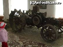 [P04] Muzeul National al Agriculturii Slobozia - un tractor ce ara pe vremuri pe undeva prin tara » foto by valimi
 - 
<span class="allrVoted glyphicon glyphicon-heart hidden" id="av169371"></span>
<a class="m-l-10 hidden" id="sv169371" onclick="voting_Foto_DelVot(,169371,24038)" role="button">șterge vot <span class="glyphicon glyphicon-remove"></span></a>
<a id="v9169371" class=" c-red"  onclick="voting_Foto_SetVot(169371)" role="button"><span class="glyphicon glyphicon-heart-empty"></span> <b>LIKE</b> = Votează poza</a> <img class="hidden"  id="f169371W9" src="/imagini/loader.gif" border="0" /><span class="AjErrMes hidden" id="e169371ErM"></span>