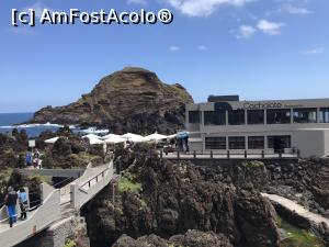 P01 [APR-2022] Cachalote Restaurante - vedere din stradă şi pasarela de acces