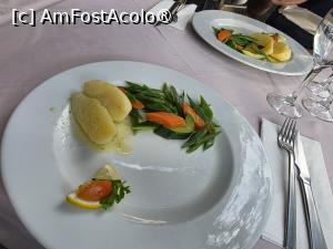 [P22] FX Restaurant & Sports Bar; garniturile în așteptarea platoului cu pește și fructe de mare » foto by crismis
 - 
<span class="allrVoted glyphicon glyphicon-heart hidden" id="av1532947"></span>
<a class="m-l-10 hidden" id="sv1532947" onclick="voting_Foto_DelVot(,1532947,24227)" role="button">șterge vot <span class="glyphicon glyphicon-remove"></span></a>
<a id="v91532947" class=" c-red"  onclick="voting_Foto_SetVot(1532947)" role="button"><span class="glyphicon glyphicon-heart-empty"></span> <b>LIKE</b> = Votează poza</a> <img class="hidden"  id="f1532947W9" src="/imagini/loader.gif" border="0" /><span class="AjErrMes hidden" id="e1532947ErM"></span>