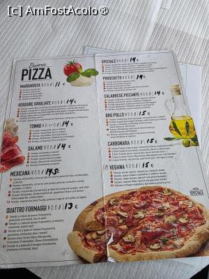 [P66] Restaurant Santana; meniu » foto by crismis
 - 
<span class="allrVoted glyphicon glyphicon-heart hidden" id="av1532991"></span>
<a class="m-l-10 hidden" id="sv1532991" onclick="voting_Foto_DelVot(,1532991,24227)" role="button">șterge vot <span class="glyphicon glyphicon-remove"></span></a>
<a id="v91532991" class=" c-red"  onclick="voting_Foto_SetVot(1532991)" role="button"><span class="glyphicon glyphicon-heart-empty"></span> <b>LIKE</b> = Votează poza</a> <img class="hidden"  id="f1532991W9" src="/imagini/loader.gif" border="0" /><span class="AjErrMes hidden" id="e1532991ErM"></span>