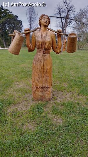 [P19] Țărancă cu donițe » foto by Mitica49
 - 
<span class="allrVoted glyphicon glyphicon-heart hidden" id="av1506824"></span>
<a class="m-l-10 hidden" id="sv1506824" onclick="voting_Foto_DelVot(,1506824,24485)" role="button">șterge vot <span class="glyphicon glyphicon-remove"></span></a>
<a id="v91506824" class=" c-red"  onclick="voting_Foto_SetVot(1506824)" role="button"><span class="glyphicon glyphicon-heart-empty"></span> <b>LIKE</b> = Votează poza</a> <img class="hidden"  id="f1506824W9" src="/imagini/loader.gif" border="0" /><span class="AjErrMes hidden" id="e1506824ErM"></span>