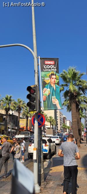 [P14] Un panou publicitar cu o băutură promovată de un actor turc la modă » foto by irinad
 - 
<span class="allrVoted glyphicon glyphicon-heart hidden" id="av1483241"></span>
<a class="m-l-10 hidden" id="sv1483241" onclick="voting_Foto_DelVot(,1483241,24491)" role="button">șterge vot <span class="glyphicon glyphicon-remove"></span></a>
<a id="v91483241" class=" c-red"  onclick="voting_Foto_SetVot(1483241)" role="button"><span class="glyphicon glyphicon-heart-empty"></span> <b>LIKE</b> = Votează poza</a> <img class="hidden"  id="f1483241W9" src="/imagini/loader.gif" border="0" /><span class="AjErrMes hidden" id="e1483241ErM"></span>