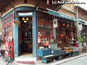 [P20] Ateliere meşteşugăreşti pe o străduţă din Fener » foto by Carmen Ion
 - 
<span class="allrVoted glyphicon glyphicon-heart hidden" id="av565776"></span>
<a class="m-l-10 hidden" id="sv565776" onclick="voting_Foto_DelVot(,565776,24606)" role="button">șterge vot <span class="glyphicon glyphicon-remove"></span></a>
<a id="v9565776" class=" c-red"  onclick="voting_Foto_SetVot(565776)" role="button"><span class="glyphicon glyphicon-heart-empty"></span> <b>LIKE</b> = Votează poza</a> <img class="hidden"  id="f565776W9" src="/imagini/loader.gif" border="0" /><span class="AjErrMes hidden" id="e565776ErM"></span>