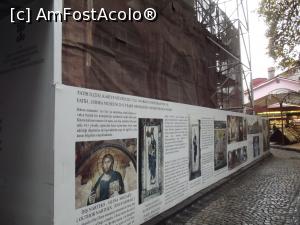 [P61] Spre intrare în Biserica Mântuitorului din Chora, în faţă magazinul de suveniruri şi casa de bilete » foto by irinad
 - 
<span class="allrVoted glyphicon glyphicon-heart hidden" id="av715613"></span>
<a class="m-l-10 hidden" id="sv715613" onclick="voting_Foto_DelVot(,715613,24606)" role="button">șterge vot <span class="glyphicon glyphicon-remove"></span></a>
<a id="v9715613" class=" c-red"  onclick="voting_Foto_SetVot(715613)" role="button"><span class="glyphicon glyphicon-heart-empty"></span> <b>LIKE</b> = Votează poza</a> <img class="hidden"  id="f715613W9" src="/imagini/loader.gif" border="0" /><span class="AjErrMes hidden" id="e715613ErM"></span>