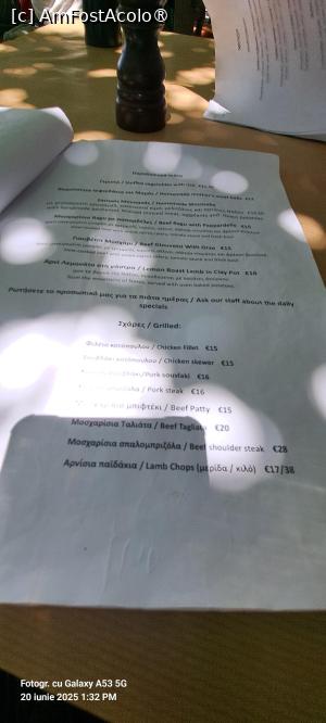 [P34] Platanos Cafe Restaurant, meniu » foto by irinad
 - 
<span class="allrVoted glyphicon glyphicon-heart hidden" id="av1528190"></span>
<a class="m-l-10 hidden" id="sv1528190" onclick="voting_Foto_DelVot(,1528190,24617)" role="button">șterge vot <span class="glyphicon glyphicon-remove"></span></a>
<a id="v91528190" class=" c-red"  onclick="voting_Foto_SetVot(1528190)" role="button"><span class="glyphicon glyphicon-heart-empty"></span> <b>LIKE</b> = Votează poza</a> <img class="hidden"  id="f1528190W9" src="/imagini/loader.gif" border="0" /><span class="AjErrMes hidden" id="e1528190ErM"></span>