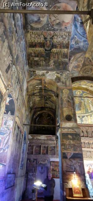 [P11] 11. Pictură veche în biserică. » foto by doinafil
 - 
<span class="allrVoted glyphicon glyphicon-heart hidden" id="av1508787"></span>
<a class="m-l-10 hidden" id="sv1508787" onclick="voting_Foto_DelVot(,1508787,24636)" role="button">șterge vot <span class="glyphicon glyphicon-remove"></span></a>
<a id="v91508787" class=" c-red"  onclick="voting_Foto_SetVot(1508787)" role="button"><span class="glyphicon glyphicon-heart-empty"></span> <b>LIKE</b> = Votează poza</a> <img class="hidden"  id="f1508787W9" src="/imagini/loader.gif" border="0" /><span class="AjErrMes hidden" id="e1508787ErM"></span>