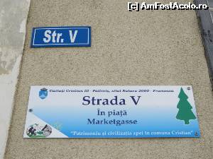 [P19] Numerotarea străzilor în Cristian-Sibiu.  » foto by tata123 🔱
 - 
<span class="allrVoted glyphicon glyphicon-heart hidden" id="av675122"></span>
<a class="m-l-10 hidden" id="sv675122" onclick="voting_Foto_DelVot(,675122,24645)" role="button">șterge vot <span class="glyphicon glyphicon-remove"></span></a>
<a id="v9675122" class=" c-red"  onclick="voting_Foto_SetVot(675122)" role="button"><span class="glyphicon glyphicon-heart-empty"></span> <b>LIKE</b> = Votează poza</a> <img class="hidden"  id="f675122W9" src="/imagini/loader.gif" border="0" /><span class="AjErrMes hidden" id="e675122ErM"></span>