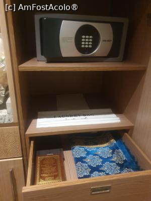 [P10] In dulap seif, coran si pres de rugaciune » foto by dianamea
 - 
<span class="allrVoted glyphicon glyphicon-heart hidden" id="av1462377"></span>
<a class="m-l-10 hidden" id="sv1462377" onclick="voting_Foto_DelVot(,1462377,24697)" role="button">șterge vot <span class="glyphicon glyphicon-remove"></span></a>
<a id="v91462377" class=" c-red"  onclick="voting_Foto_SetVot(1462377)" role="button"><span class="glyphicon glyphicon-heart-empty"></span> <b>LIKE</b> = Votează poza</a> <img class="hidden"  id="f1462377W9" src="/imagini/loader.gif" border="0" /><span class="AjErrMes hidden" id="e1462377ErM"></span>