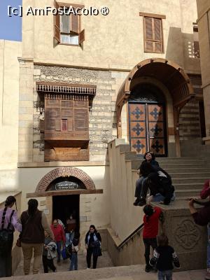 [P02] Cairo, Cartierul Copt, Biserica Coptă Sf. Gheorghe, se coboară în stânga la Paraclisul Vechi » foto by mprofeanu
 - 
<span class="allrVoted glyphicon glyphicon-heart hidden" id="av1532061"></span>
<a class="m-l-10 hidden" id="sv1532061" onclick="voting_Foto_DelVot(,1532061,24800)" role="button">șterge vot <span class="glyphicon glyphicon-remove"></span></a>
<a id="v91532061" class=" c-red"  onclick="voting_Foto_SetVot(1532061)" role="button"><span class="glyphicon glyphicon-heart-empty"></span> <b>LIKE</b> = Votează poza</a> <img class="hidden"  id="f1532061W9" src="/imagini/loader.gif" border="0" /><span class="AjErrMes hidden" id="e1532061ErM"></span>