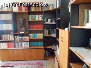 P16 [FEB-2019] Biblioteca poetului. 
