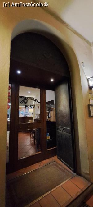 [P01] Ristorante Posta, intrare » foto by irinad
 - 
<span class="allrVoted glyphicon glyphicon-heart hidden" id="av1520173"></span>
<a class="m-l-10 hidden" id="sv1520173" onclick="voting_Foto_DelVot(,1520173,24890)" role="button">șterge vot <span class="glyphicon glyphicon-remove"></span></a>
<a id="v91520173" class=" c-red"  onclick="voting_Foto_SetVot(1520173)" role="button"><span class="glyphicon glyphicon-heart-empty"></span> <b>LIKE</b> = Votează poza</a> <img class="hidden"  id="f1520173W9" src="/imagini/loader.gif" border="0" /><span class="AjErrMes hidden" id="e1520173ErM"></span>