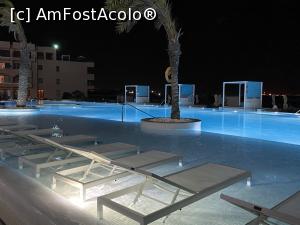 P22 [JUN-2021] Iberostar Kuriat Palace - piscina noaptea