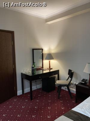 [P10] Zona de birou cu oglinda » foto by aurora56
 - 
<span class="allrVoted glyphicon glyphicon-heart hidden" id="av1520299"></span>
<a class="m-l-10 hidden" id="sv1520299" onclick="voting_Foto_DelVot(,1520299,25032)" role="button">șterge vot <span class="glyphicon glyphicon-remove"></span></a>
<a id="v91520299" class=" c-red"  onclick="voting_Foto_SetVot(1520299)" role="button"><span class="glyphicon glyphicon-heart-empty"></span> <b>LIKE</b> = Votează poza</a> <img class="hidden"  id="f1520299W9" src="/imagini/loader.gif" border="0" /><span class="AjErrMes hidden" id="e1520299ErM"></span>