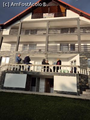 [P01] Casa Dobrin, cu terasa comună » foto by adrianaglogo
 - 
<span class="allrVoted glyphicon glyphicon-heart hidden" id="av1510342"></span>
<a class="m-l-10 hidden" id="sv1510342" onclick="voting_Foto_DelVot(,1510342,25212)" role="button">șterge vot <span class="glyphicon glyphicon-remove"></span></a>
<a id="v91510342" class=" c-red"  onclick="voting_Foto_SetVot(1510342)" role="button"><span class="glyphicon glyphicon-heart-empty"></span> <b>LIKE</b> = Votează poza</a> <img class="hidden"  id="f1510342W9" src="/imagini/loader.gif" border="0" /><span class="AjErrMes hidden" id="e1510342ErM"></span>