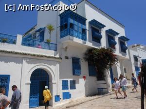 [P11] Sidi Bou Saïd - Satul în alb și albastru.  » foto by iulianic
 - 
<span class="allrVoted glyphicon glyphicon-heart hidden" id="av1076761"></span>
<a class="m-l-10 hidden" id="sv1076761" onclick="voting_Foto_DelVot(,1076761,25227)" role="button">șterge vot <span class="glyphicon glyphicon-remove"></span></a>
<a id="v91076761" class=" c-red"  onclick="voting_Foto_SetVot(1076761)" role="button"><span class="glyphicon glyphicon-heart-empty"></span> <b>LIKE</b> = Votează poza</a> <img class="hidden"  id="f1076761W9" src="/imagini/loader.gif" border="0" /><span class="AjErrMes hidden" id="e1076761ErM"></span>