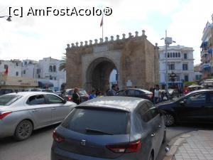 [P03] Tunis - Bab el Bhar sau Poarta Franceză. Până aici au acces mașinile.  » foto by iulianic
 - 
<span class="allrVoted glyphicon glyphicon-heart hidden" id="av1076753"></span>
<a class="m-l-10 hidden" id="sv1076753" onclick="voting_Foto_DelVot(,1076753,25227)" role="button">șterge vot <span class="glyphicon glyphicon-remove"></span></a>
<a id="v91076753" class=" c-red"  onclick="voting_Foto_SetVot(1076753)" role="button"><span class="glyphicon glyphicon-heart-empty"></span> <b>LIKE</b> = Votează poza</a> <img class="hidden"  id="f1076753W9" src="/imagini/loader.gif" border="0" /><span class="AjErrMes hidden" id="e1076753ErM"></span>