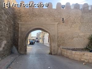 [P15] Medina Monastir-poartă » foto by AZE
 - 
<span class="allrVoted glyphicon glyphicon-heart hidden" id="av1381215"></span>
<a class="m-l-10 hidden" id="sv1381215" onclick="voting_Foto_DelVot(,1381215,25227)" role="button">șterge vot <span class="glyphicon glyphicon-remove"></span></a>
<a id="v91381215" class=" c-red"  onclick="voting_Foto_SetVot(1381215)" role="button"><span class="glyphicon glyphicon-heart-empty"></span> <b>LIKE</b> = Votează poza</a> <img class="hidden"  id="f1381215W9" src="/imagini/loader.gif" border="0" /><span class="AjErrMes hidden" id="e1381215ErM"></span>