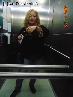 [P21] hotel Ibis Style » foto by Yolanda
 - 
<span class="allrVoted glyphicon glyphicon-heart hidden" id="av1510767"></span>
<a class="m-l-10 hidden" id="sv1510767" onclick="voting_Foto_DelVot(,1510767,25352)" role="button">șterge vot <span class="glyphicon glyphicon-remove"></span></a>
<a id="v91510767" class=" c-red"  onclick="voting_Foto_SetVot(1510767)" role="button"><span class="glyphicon glyphicon-heart-empty"></span> <b>LIKE</b> = Votează poza</a> <img class="hidden"  id="f1510767W9" src="/imagini/loader.gif" border="0" /><span class="AjErrMes hidden" id="e1510767ErM"></span>