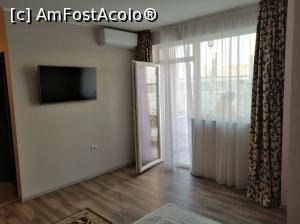 [P05] Aer conditionat, led tv si balcon » foto by Angel1976
 - 
<span class="allrVoted glyphicon glyphicon-heart hidden" id="av1100301"></span>
<a class="m-l-10 hidden" id="sv1100301" onclick="voting_Foto_DelVot(,1100301,25599)" role="button">șterge vot <span class="glyphicon glyphicon-remove"></span></a>
<a id="v91100301" class=" c-red"  onclick="voting_Foto_SetVot(1100301)" role="button"><span class="glyphicon glyphicon-heart-empty"></span> <b>LIKE</b> = Votează poza</a> <img class="hidden"  id="f1100301W9" src="/imagini/loader.gif" border="0" /><span class="AjErrMes hidden" id="e1100301ErM"></span>