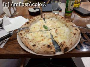 [P16] Niș, Pizzeria Tutta Passa, Pizza „4 Brânzeturi” în stil napolitan » foto by mprofeanu
 - 
<span class="allrVoted glyphicon glyphicon-heart hidden" id="av1533308"></span>
<a class="m-l-10 hidden" id="sv1533308" onclick="voting_Foto_DelVot(,1533308,25678)" role="button">șterge vot <span class="glyphicon glyphicon-remove"></span></a>
<a id="v91533308" class=" c-red"  onclick="voting_Foto_SetVot(1533308)" role="button"><span class="glyphicon glyphicon-heart-empty"></span> <b>LIKE</b> = Votează poza</a> <img class="hidden"  id="f1533308W9" src="/imagini/loader.gif" border="0" /><span class="AjErrMes hidden" id="e1533308ErM"></span>