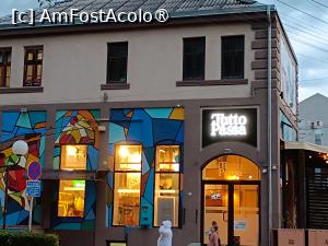 [P05] Niș, Pizzeria Tutta Passa destul de liberă sâmbăta seara » foto by mprofeanu
 - 
<span class="allrVoted glyphicon glyphicon-heart hidden" id="av1533297"></span>
<a class="m-l-10 hidden" id="sv1533297" onclick="voting_Foto_DelVot(,1533297,25678)" role="button">șterge vot <span class="glyphicon glyphicon-remove"></span></a>
<a id="v91533297" class=" c-red"  onclick="voting_Foto_SetVot(1533297)" role="button"><span class="glyphicon glyphicon-heart-empty"></span> <b>LIKE</b> = Votează poza</a> <img class="hidden"  id="f1533297W9" src="/imagini/loader.gif" border="0" /><span class="AjErrMes hidden" id="e1533297ErM"></span>