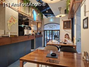 [P08] Niș, Pizzeria Tutta Passa, Sala destul de liberă sâmbătă seară pe la 19 » foto by mprofeanu
 - 
<span class="allrVoted glyphicon glyphicon-heart hidden" id="av1533300"></span>
<a class="m-l-10 hidden" id="sv1533300" onclick="voting_Foto_DelVot(,1533300,25678)" role="button">șterge vot <span class="glyphicon glyphicon-remove"></span></a>
<a id="v91533300" class=" c-red"  onclick="voting_Foto_SetVot(1533300)" role="button"><span class="glyphicon glyphicon-heart-empty"></span> <b>LIKE</b> = Votează poza</a> <img class="hidden"  id="f1533300W9" src="/imagini/loader.gif" border="0" /><span class="AjErrMes hidden" id="e1533300ErM"></span>