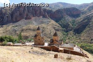 [P84] Armenia, Mănăstirea Noravank văzută de pe înălțimile învecinate, din stânga, prima este Biserica Stepanos Nakhaveka și în spate Biserica S. Astvatsatsin înaltă și sveltă » foto by mprofeanu
 - 
<span class="allrVoted glyphicon glyphicon-heart hidden" id="av1115423"></span>
<a class="m-l-10 hidden" id="sv1115423" onclick="voting_Foto_DelVot(,1115423,25788)" role="button">șterge vot <span class="glyphicon glyphicon-remove"></span></a>
<a id="v91115423" class=" c-red"  onclick="voting_Foto_SetVot(1115423)" role="button"><span class="glyphicon glyphicon-heart-empty"></span> <b>LIKE</b> = Votează poza</a> <img class="hidden"  id="f1115423W9" src="/imagini/loader.gif" border="0" /><span class="AjErrMes hidden" id="e1115423ErM"></span>