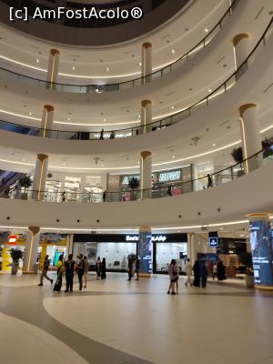 [P19] Mall Dubai » foto by gabi-67
 - 
<span class="allrVoted glyphicon glyphicon-heart hidden" id="av1343286"></span>
<a class="m-l-10 hidden" id="sv1343286" onclick="voting_Foto_DelVot(,1343286,25803)" role="button">șterge vot <span class="glyphicon glyphicon-remove"></span></a>
<a id="v91343286" class=" c-red"  onclick="voting_Foto_SetVot(1343286)" role="button"><span class="glyphicon glyphicon-heart-empty"></span> <b>LIKE</b> = Votează poza</a> <img class="hidden"  id="f1343286W9" src="/imagini/loader.gif" border="0" /><span class="AjErrMes hidden" id="e1343286ErM"></span>