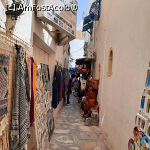 [P47] Hammamet, Medina, Stradă-Bazar cu articole cu specific tunisian » foto by mprofeanu
 - 
<span class="allrVoted glyphicon glyphicon-heart hidden" id="av1441765"></span>
<a class="m-l-10 hidden" id="sv1441765" onclick="voting_Foto_DelVot(,1441765,25830)" role="button">șterge vot <span class="glyphicon glyphicon-remove"></span></a>
<a id="v91441765" class=" c-red"  onclick="voting_Foto_SetVot(1441765)" role="button"><span class="glyphicon glyphicon-heart-empty"></span> <b>LIKE</b> = Votează poza</a> <img class="hidden"  id="f1441765W9" src="/imagini/loader.gif" border="0" /><span class="AjErrMes hidden" id="e1441765ErM"></span>