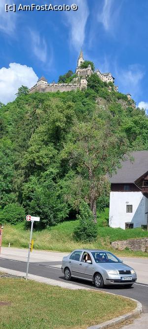 P01 [JUN-2021] 1. Castelul Hochosterwitz, în vârful dealului de 172 m înălțime.