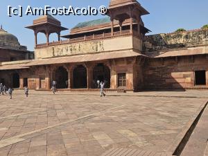 [P21] Fatehpur Sikri » foto by robert
 - 
<span class="allrVoted glyphicon glyphicon-heart hidden" id="av1464582"></span>
<a class="m-l-10 hidden" id="sv1464582" onclick="voting_Foto_DelVot(,1464582,26028)" role="button">șterge vot <span class="glyphicon glyphicon-remove"></span></a>
<a id="v91464582" class=" c-red"  onclick="voting_Foto_SetVot(1464582)" role="button"><span class="glyphicon glyphicon-heart-empty"></span> <b>LIKE</b> = Votează poza</a> <img class="hidden"  id="f1464582W9" src="/imagini/loader.gif" border="0" /><span class="AjErrMes hidden" id="e1464582ErM"></span>