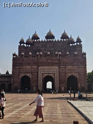 [P32] Fatehpur Sikri » foto by robert
 - 
<span class="allrVoted glyphicon glyphicon-heart hidden" id="av1464593"></span>
<a class="m-l-10 hidden" id="sv1464593" onclick="voting_Foto_DelVot(,1464593,26028)" role="button">șterge vot <span class="glyphicon glyphicon-remove"></span></a>
<a id="v91464593" class=" c-red"  onclick="voting_Foto_SetVot(1464593)" role="button"><span class="glyphicon glyphicon-heart-empty"></span> <b>LIKE</b> = Votează poza</a> <img class="hidden"  id="f1464593W9" src="/imagini/loader.gif" border="0" /><span class="AjErrMes hidden" id="e1464593ErM"></span>