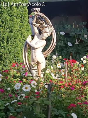 [P15] Statuetă de grădină » foto by laurand
 - 
<span class="allrVoted glyphicon glyphicon-heart hidden" id="av1506441"></span>
<a class="m-l-10 hidden" id="sv1506441" onclick="voting_Foto_DelVot(,1506441,26068)" role="button">șterge vot <span class="glyphicon glyphicon-remove"></span></a>
<a id="v91506441" class=" c-red"  onclick="voting_Foto_SetVot(1506441)" role="button"><span class="glyphicon glyphicon-heart-empty"></span> <b>LIKE</b> = Votează poza</a> <img class="hidden"  id="f1506441W9" src="/imagini/loader.gif" border="0" /><span class="AjErrMes hidden" id="e1506441ErM"></span>