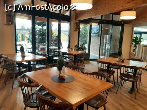 [P32] Das Zoo Restaurant » foto by adso
 - 
<span class="allrVoted glyphicon glyphicon-heart hidden" id="av1518933"></span>
<a class="m-l-10 hidden" id="sv1518933" onclick="voting_Foto_DelVot(,1518933,26283)" role="button">șterge vot <span class="glyphicon glyphicon-remove"></span></a>
<a id="v91518933" class=" c-red"  onclick="voting_Foto_SetVot(1518933)" role="button"><span class="glyphicon glyphicon-heart-empty"></span> <b>LIKE</b> = Votează poza</a> <img class="hidden"  id="f1518933W9" src="/imagini/loader.gif" border="0" /><span class="AjErrMes hidden" id="e1518933ErM"></span>