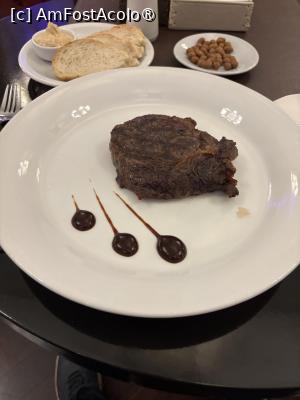 [P15] Bucata de antricot de vită,pare ciudat doar asta în farfurie dar așa l-am cerut și abia l-am biruit » foto by AZE
 - 
<span class="allrVoted glyphicon glyphicon-heart hidden" id="av1531198"></span>
<a class="m-l-10 hidden" id="sv1531198" onclick="voting_Foto_DelVot(,1531198,26304)" role="button">șterge vot <span class="glyphicon glyphicon-remove"></span></a>
<a id="v91531198" class=" c-red"  onclick="voting_Foto_SetVot(1531198)" role="button"><span class="glyphicon glyphicon-heart-empty"></span> <b>LIKE</b> = Votează poza</a> <img class="hidden"  id="f1531198W9" src="/imagini/loader.gif" border="0" /><span class="AjErrMes hidden" id="e1531198ErM"></span>