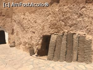 P19 [JUN-2019] În vizită la berberii din Matmata -în curtea casei troglodite