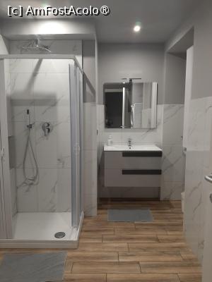 [P27] Casa Sobit » foto by adso
 - 
<span class="allrVoted glyphicon glyphicon-heart hidden" id="av1546195"></span>
<a class="m-l-10 hidden" id="sv1546195" onclick="voting_Foto_DelVot(,1546195,26375)" role="button">șterge vot <span class="glyphicon glyphicon-remove"></span></a>
<a id="v91546195" class=" c-red"  onclick="voting_Foto_SetVot(1546195)" role="button"><span class="glyphicon glyphicon-heart-empty"></span> <b>LIKE</b> = Votează poza</a> <img class="hidden"  id="f1546195W9" src="/imagini/loader.gif" border="0" /><span class="AjErrMes hidden" id="e1546195ErM"></span>