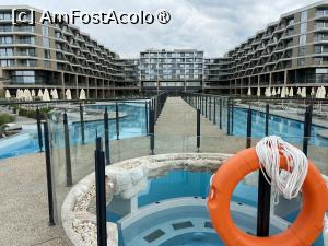 [P04] Wave Resort Aheloy - hotelul văzut de la mijlocul piscinei principale » foto by nicole33
 - 
<span class="allrVoted glyphicon glyphicon-heart hidden" id="av1464431"></span>
<a class="m-l-10 hidden" id="sv1464431" onclick="voting_Foto_DelVot(,1464431,26398)" role="button">șterge vot <span class="glyphicon glyphicon-remove"></span></a>
<a id="v91464431" class=" c-red"  onclick="voting_Foto_SetVot(1464431)" role="button"><span class="glyphicon glyphicon-heart-empty"></span> <b>LIKE</b> = Votează poza</a> <img class="hidden"  id="f1464431W9" src="/imagini/loader.gif" border="0" /><span class="AjErrMes hidden" id="e1464431ErM"></span>