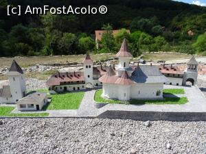 [P15] Mănăstirea R&acirc;meț. » foto by tata123 🔱
 - 
<span class="allrVoted glyphicon glyphicon-heart hidden" id="av1179699"></span>
<a class="m-l-10 hidden" id="sv1179699" onclick="voting_Foto_DelVot(,1179699,26478)" role="button">șterge vot <span class="glyphicon glyphicon-remove"></span></a>
<a id="v91179699" class=" c-red"  onclick="voting_Foto_SetVot(1179699)" role="button"><span class="glyphicon glyphicon-heart-empty"></span> <b>LIKE</b> = Votează poza</a> <img class="hidden"  id="f1179699W9" src="/imagini/loader.gif" border="0" /><span class="AjErrMes hidden" id="e1179699ErM"></span>