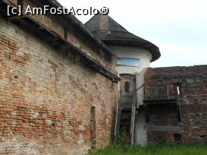 [P14] Mănăstirea Mera - Centrul de Informare Culturală, Istorică și Religioasă “Cantemir” în turnul din colțul sud-estic. » foto by iulianic
 - 
<span class="allrVoted glyphicon glyphicon-heart hidden" id="av1227938"></span>
<a class="m-l-10 hidden" id="sv1227938" onclick="voting_Foto_DelVot(,1227938,26832)" role="button">șterge vot <span class="glyphicon glyphicon-remove"></span></a>
<a id="v91227938" class=" c-red"  onclick="voting_Foto_SetVot(1227938)" role="button"><span class="glyphicon glyphicon-heart-empty"></span> <b>LIKE</b> = Votează poza</a> <img class="hidden"  id="f1227938W9" src="/imagini/loader.gif" border="0" /><span class="AjErrMes hidden" id="e1227938ErM"></span>