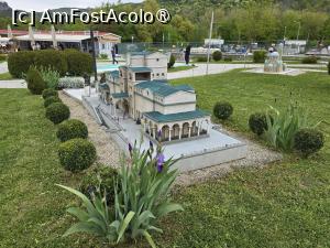 [P17] MiniBulgaria Parc » foto by Mirinda
 - 
<span class="allrVoted glyphicon glyphicon-heart hidden" id="av1527233"></span>
<a class="m-l-10 hidden" id="sv1527233" onclick="voting_Foto_DelVot(,1527233,26860)" role="button">șterge vot <span class="glyphicon glyphicon-remove"></span></a>
<a id="v91527233" class=" c-red"  onclick="voting_Foto_SetVot(1527233)" role="button"><span class="glyphicon glyphicon-heart-empty"></span> <b>LIKE</b> = Votează poza</a> <img class="hidden"  id="f1527233W9" src="/imagini/loader.gif" border="0" /><span class="AjErrMes hidden" id="e1527233ErM"></span>